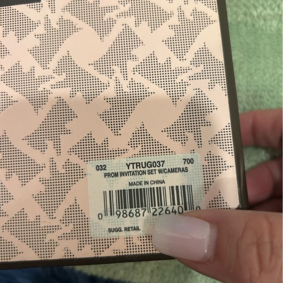 Juicy couture hook up cards - Picture 3 of 3